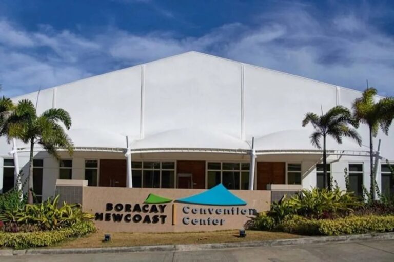 Megaworld Hotels launches public food festival in Boracay | ABS