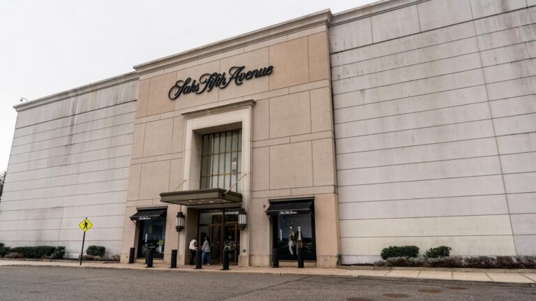 Walt Whitman Shops in Huntington Station in talks to 'diversify' retail, lifestyle experience