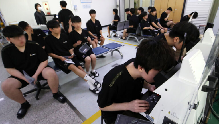 Military agency data shows sharp rise in obesity rates for 19-year