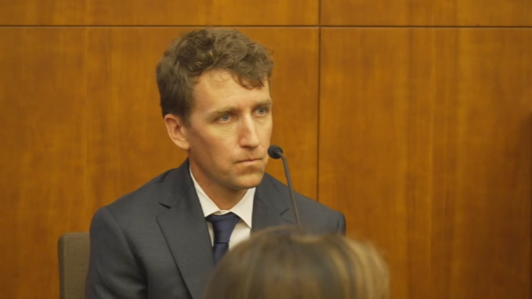 Lindsay Clancy’s ex-husband testifies about the day she killed their 3 children Lindsay Clancy's ex-husband testifies about the day she killed their 3 children
