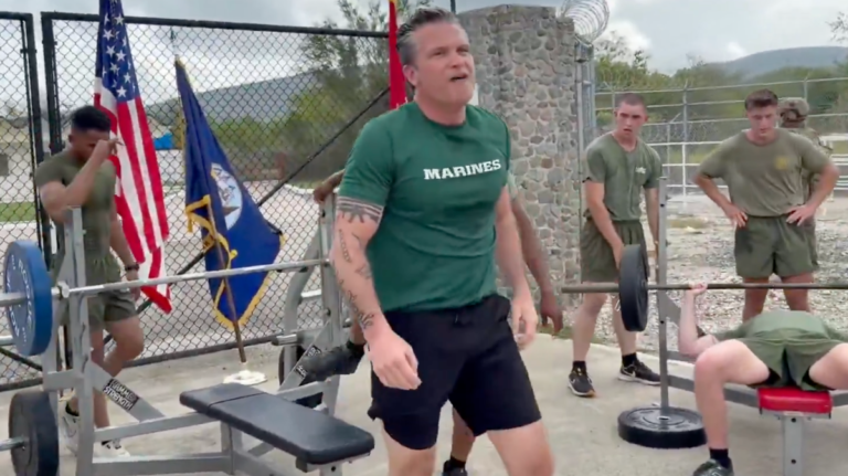 Pete Hegseth yet again mocked for poor form in workout video Pete Hegseth yet again mocked for poor form in workout video