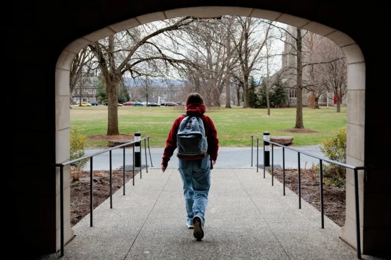 ‘Four years isn’t enough’: South Korean students shaken by new US stay policy ‘Four years isn’t enough’: South Korean students shaken by new US stay policy