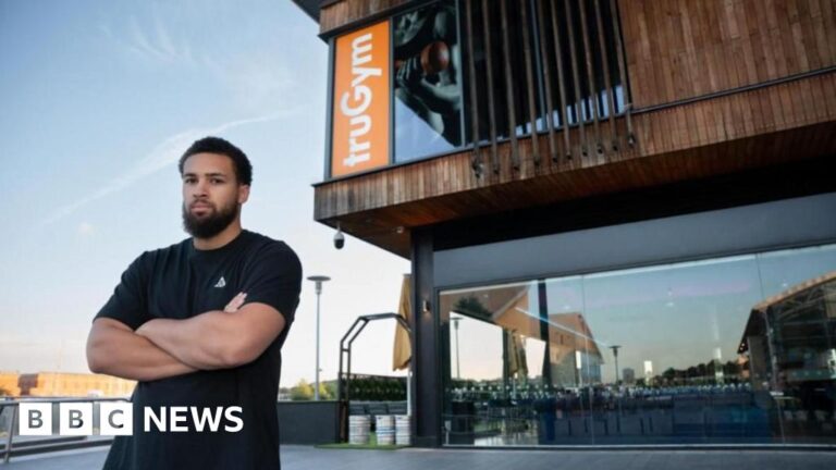 Chatham boxer opens gym after heart attack ended career Chatham boxer opens gym after heart attack ended career