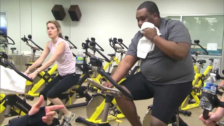 Evening exercise may improve sleep, but workouts within an hour of bed can hurt rest Evening exercise may improve sleep, but workouts within an hour of bed can hurt rest
