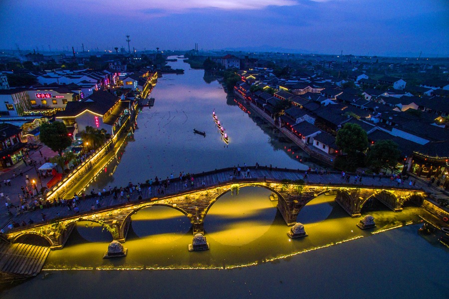 The Grand Canal: A flowing epic