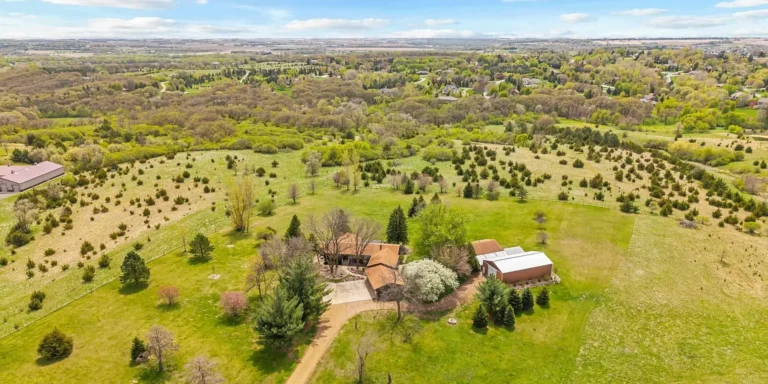 On nearly 11 acres, Brandon estate offers ultimate equestrian lifestyle