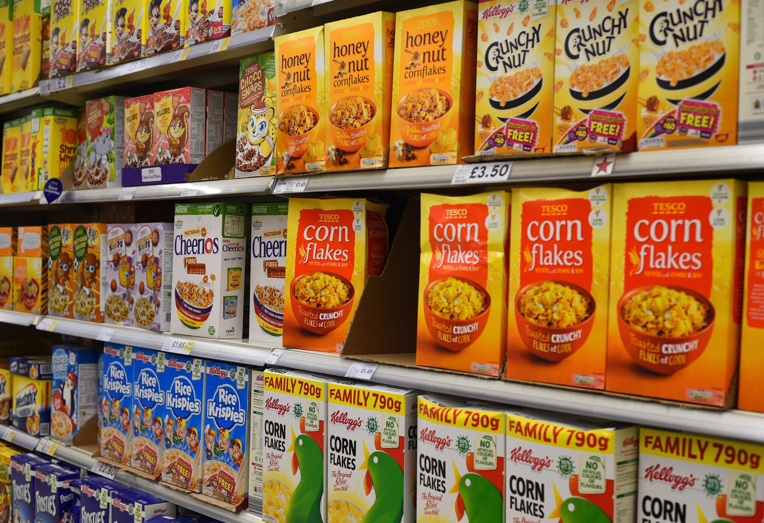 Some breakfast cereals fortified with vitamins can still contribute to a healthy diet, according to researchers
