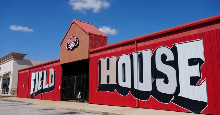 Fieldhouse Gym files for bankruptcy after Temple location closes Fieldhouse Gym files for bankruptcy after Temple location closes