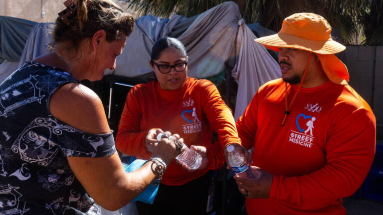Las Vegas street medicine team brings healthcare to homeless patients Las Vegas street medicine team brings healthcare to homeless patients