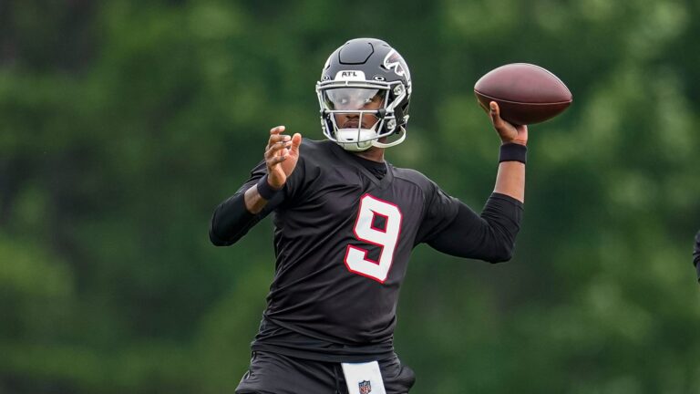 NFL world reacts to video of Michael Penix Jr. looking healthy