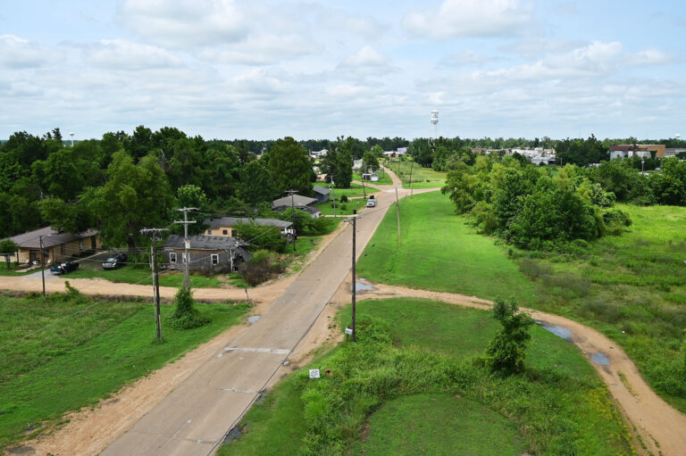Pregnant Woman’s Roadside Death Triggers Push To Reopen Mississippi Delta Hospital Pregnant Woman’s Roadside Death Triggers Push To Reopen Mississippi Delta Hospital