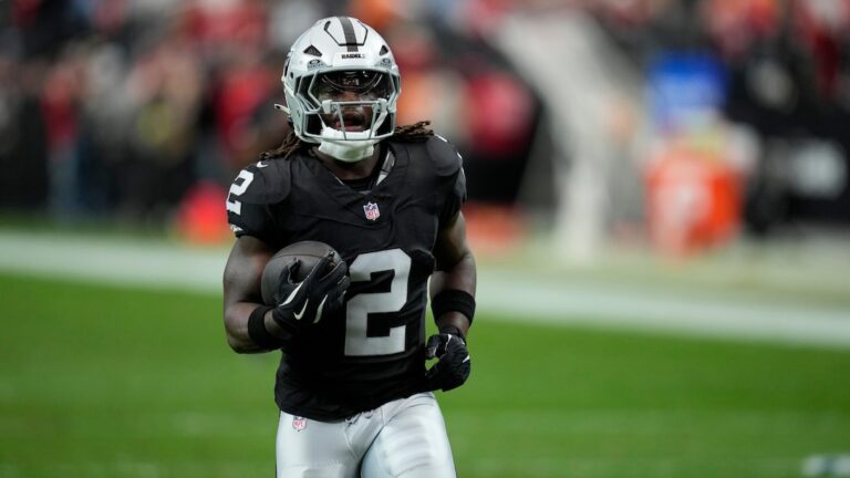 Ashton Jeanty Talks Diet Changes After Raiders RB Wasn’t in ‘Good Enough Shape’ as Rookie Ashton Jeanty Talks Diet Changes After Raiders RB Wasn't in 'Good Enough Shape' as Rookie