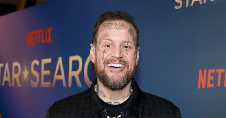 Jelly Roll Compares His Over-Eating Struggles to Drug Addiction Amid Ongoing Weight Loss Journey Jelly Roll Compares His Over-Eating Struggles to Drug Addiction Amid Ongoing Weight Loss Journey