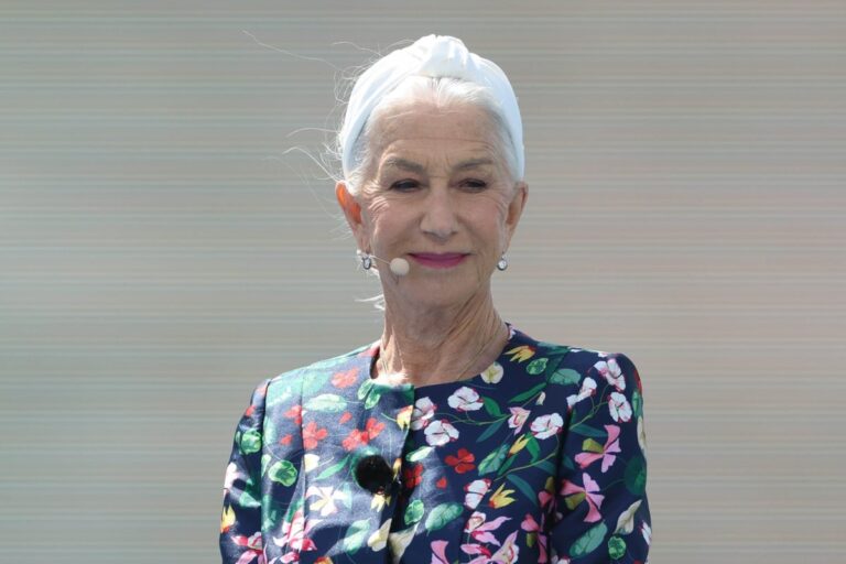 I tried the 12-minute daily workout Helen Mirren has used for her ‘whole life’ I tried the 12-minute daily workout Helen Mirren has used for her ‘whole life’