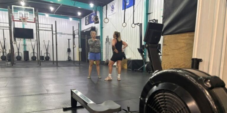 Despite the smoke outside, fitness enthusiasts find a way to get it done