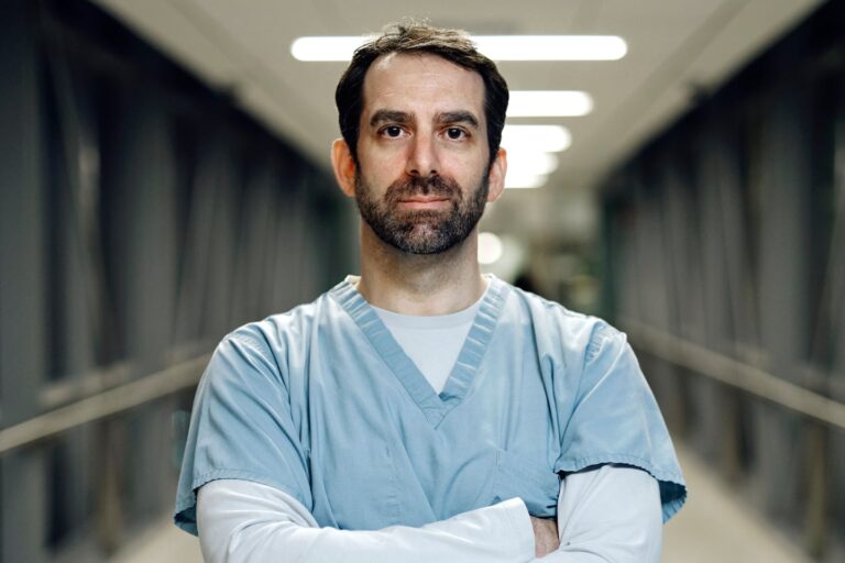Meet the Boston doctor blending medicine and journalism amid Trump’s ‘public health blitzkrieg’ Meet the Boston doctor blending medicine and journalism amid Trump’s ‘public health blitzkrieg’