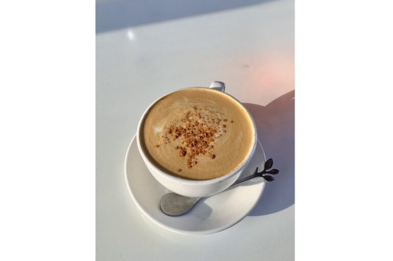 Coffee and heart health: How many cups of caffeinated coffee are safe to drink each day? Coffee and heart health: How many cups of caffeinated coffee are safe to drink each day?