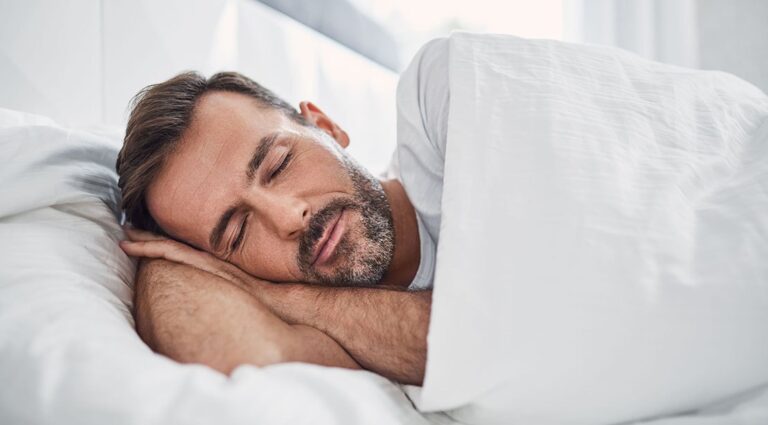 Study Finds Losing Just 80 Minutes of Sleep May Cause Weight Gain and Slow Fat Loss Study Finds Losing Just 80 Minutes of Sleep May Cause Weight Gain and Slow Fat Loss