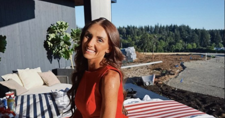 Meet the seriously dedicated gym girly, Courteney Landis on Married at First Sight USA Meet the seriously dedicated gym girly, Courteney Landis on Married at First Sight USA