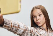 Teenage Girl Gladly Accepts Money When Older Men Send It To Her Online, But She’s Worried There Could Be Hidden Risks