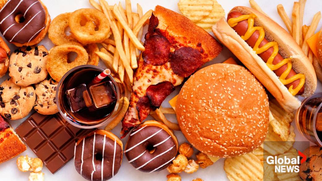 Click to play video: 'Ultra-processed food linked to early death: study'