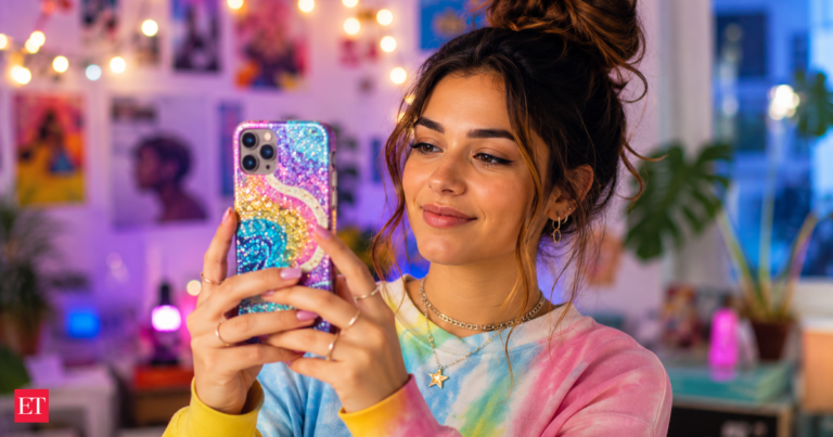 Psychology says people who use colorful, glittery, or designer phone cases aren’t materialistic, they may be expressing identity, creativity, and emotion Psychology says people who use colorful, glittery, or designer phone cases aren’t materialistic, they may be expressing identity, creativity, and emotion
