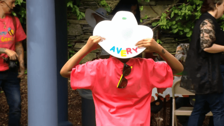 Camp Grace: Hospital-based camp for kids with chronic illnesses now in eleventh year Camp Grace: Hospital-based camp for kids with chronic illnesses now in eleventh year
