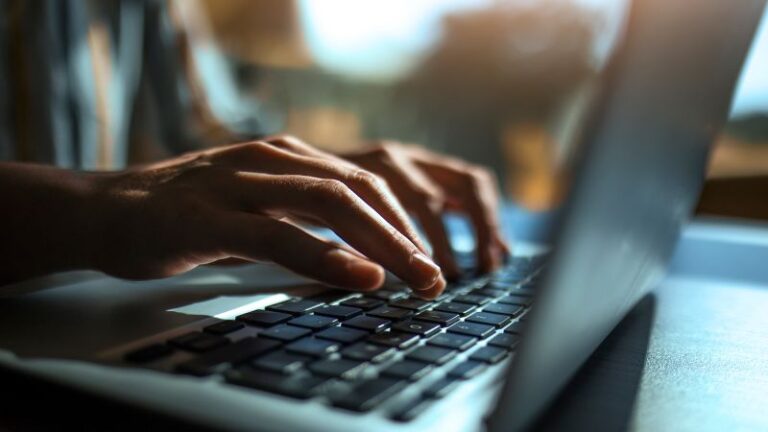 Here’s what to know before you upload your medical data to an AI program Here’s what to know before you upload your medical data to an AI program