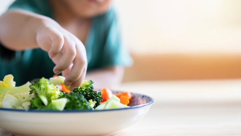 Older kids weren’t eating enough veggies even before the parasite outbreak. What parents can do