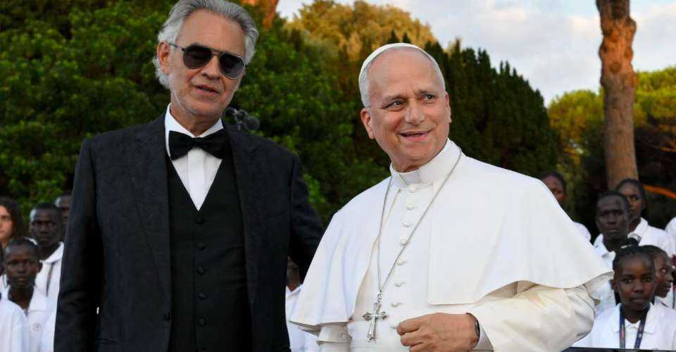 Music's beauty points us to God, pope says