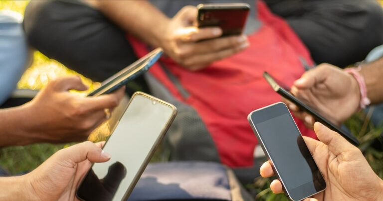 Google, Nimhans roll out digital wellbeing guidebook for Indian families Google, Nimhans roll out digital wellbeing guidebook for Indian families