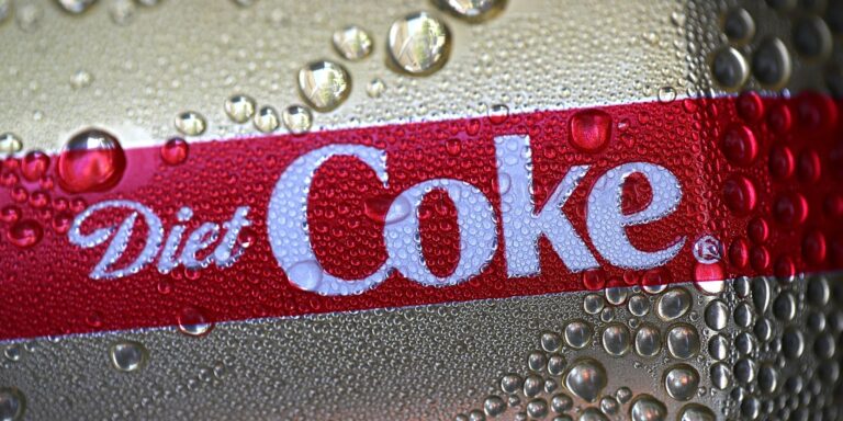 Doctors Prescribed 1.5 Liters of Diet Coke to an Ozempic Patient, and the Mass in Her Stomach Vanished by the Next Day