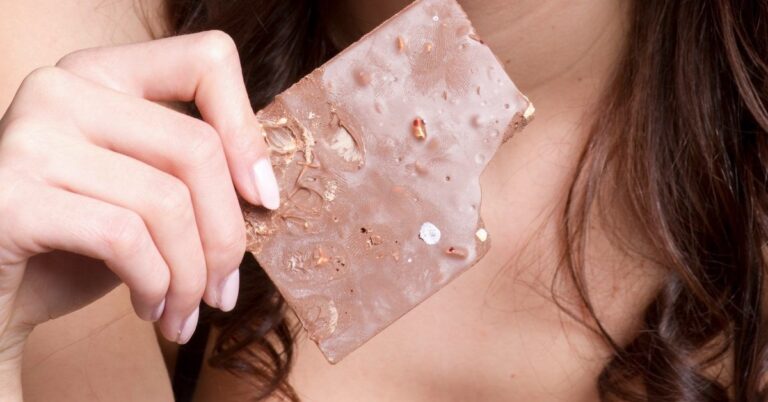 Smelling Chocolate May Help Boost Workouts, Reduce Hunger Smelling Chocolate May Help Boost Workouts, Reduce Hunger