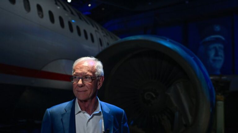Miracle on the Hudson pilot Sully Sullenberger announces Alzheimer’s disease diagnosis Miracle on the Hudson pilot Sully Sullenberger announces Alzheimer’s disease diagnosis