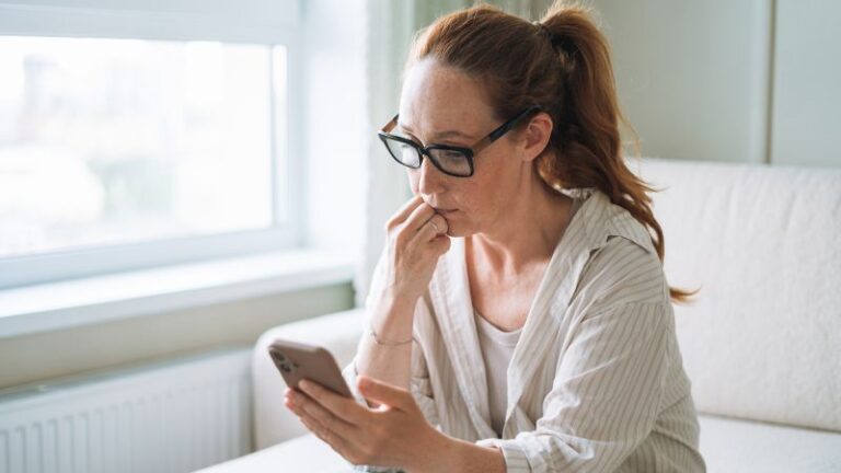 The pitfalls of using social media and AI for health decisions, according to a doctor