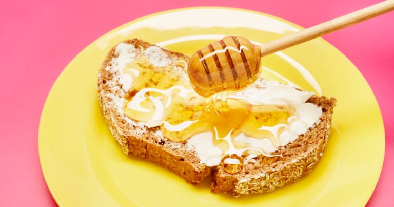 What Is the Healthiest Type of Honey? Dietitians Reveal the No. 1 Pick