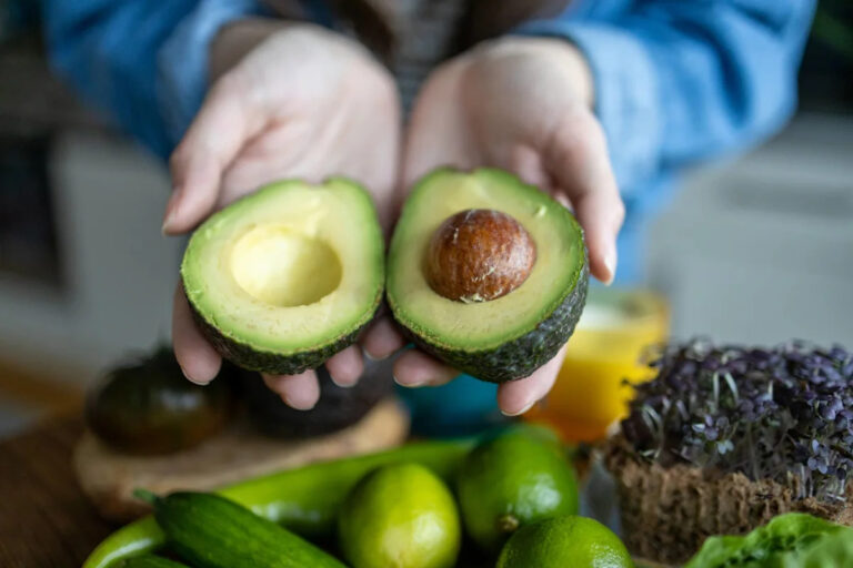 Here's Exactly What Happens to Your Cholesterol When You Eat Avocado