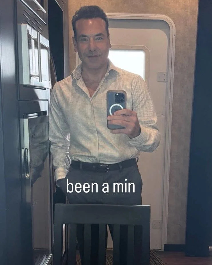 rick hoffman mirror selfie