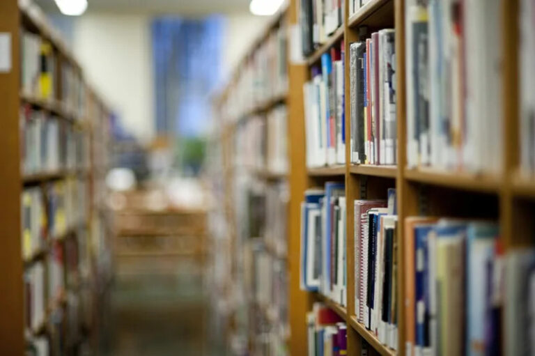 Indiana librarians to get mental health training Indiana librarians to get mental health training