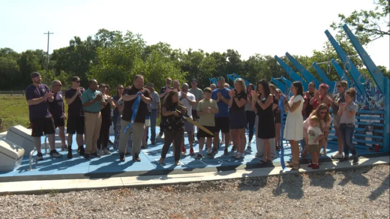 Fort Scott launches free outdoor fitness court for residents Fort Scott launches free outdoor fitness court for residents