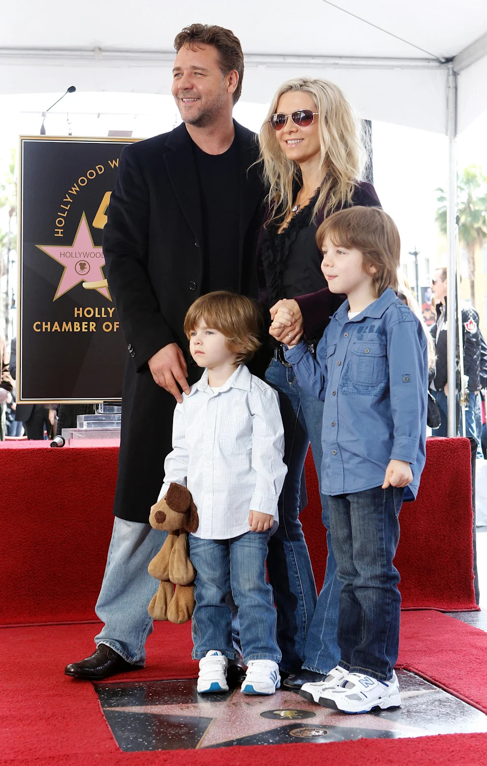 Russell Crowe shares his two sons, Tennyson and Charles, with his ex-wife, singer Danielle Spencer. Pictured here in 2010. / Mario Anzuoni/Reuters