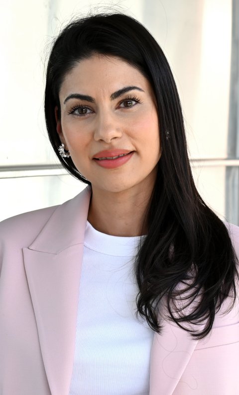 Portrait photo of Sanna Mansoob