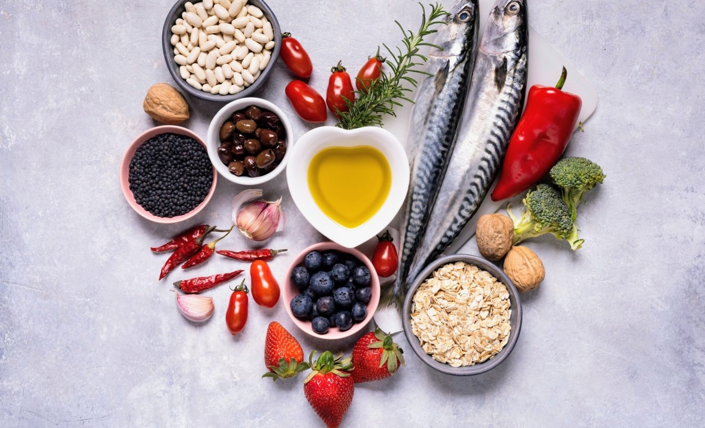 Mediterranean diet linked to happier, healthier aging