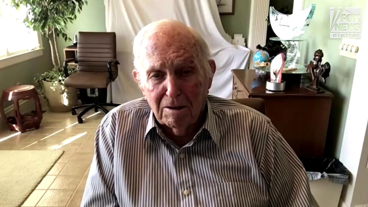 Cracker Barrel co-founder Tommy Lowe, 93, says the company’s new leadership doesn’t understand the brand’s roots or the customers who built it.