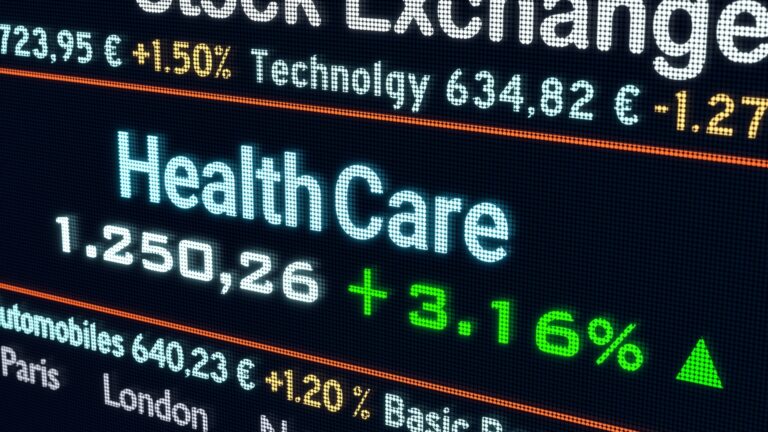 Top Healthcare Stocks Beyond The Market Rotation Averaging 128% Forward EPS Growth