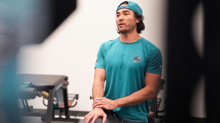 NHL Summer Sizzle Workout Edition: Kiefer Sherwood NHL Summer Sizzle Workout Edition: Kiefer Sherwood