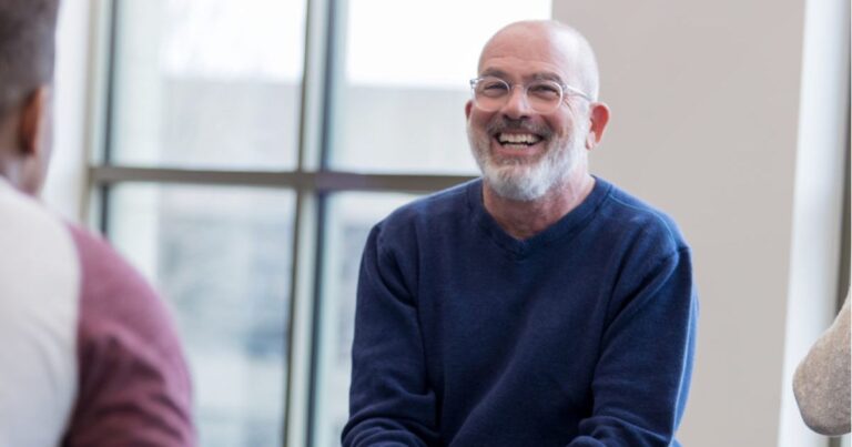 Giving back through lived experience: volunteering with Mental Health and Wellbeing Connect Giving back through lived experience: volunteering with Mental Health and Wellbeing Connect