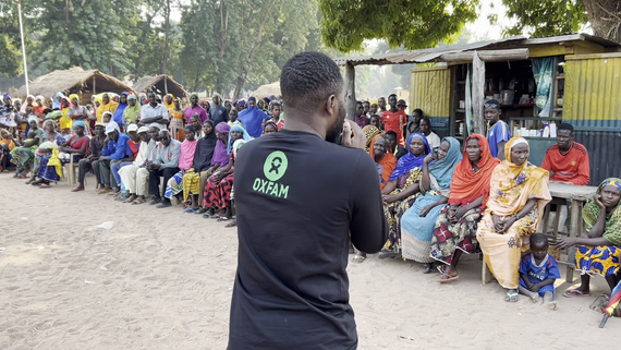 Community members take part in consultations in the Central African Republic, helping humanitarian partners understand local priorities and shape assistance around people’s needs and preferences. Photo: