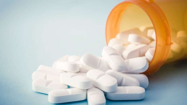 Can digital alerts curb antipsychotic prescribing in dementia care? Can digital alerts curb antipsychotic prescribing in dementia care?
