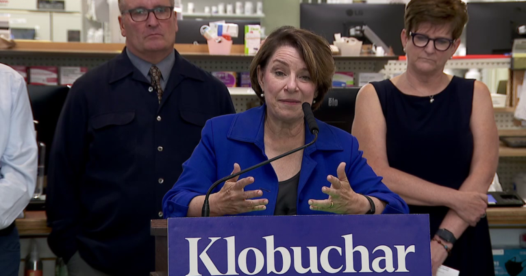 Amy Klobuchar’s plan if elected Minnesota governor: Lower healthcare costs, fight fraud Amy Klobuchar's plan if elected Minnesota governor: Lower healthcare costs, fight fraud